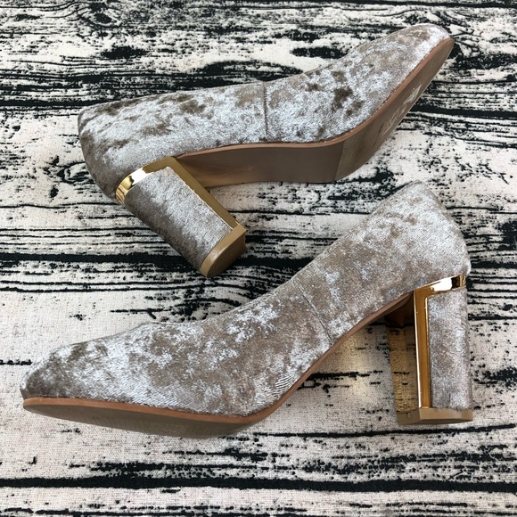 "Not Rated" Beige Velvet Heels with Goldtone Accents, 9.5 - Picture 2 of 8